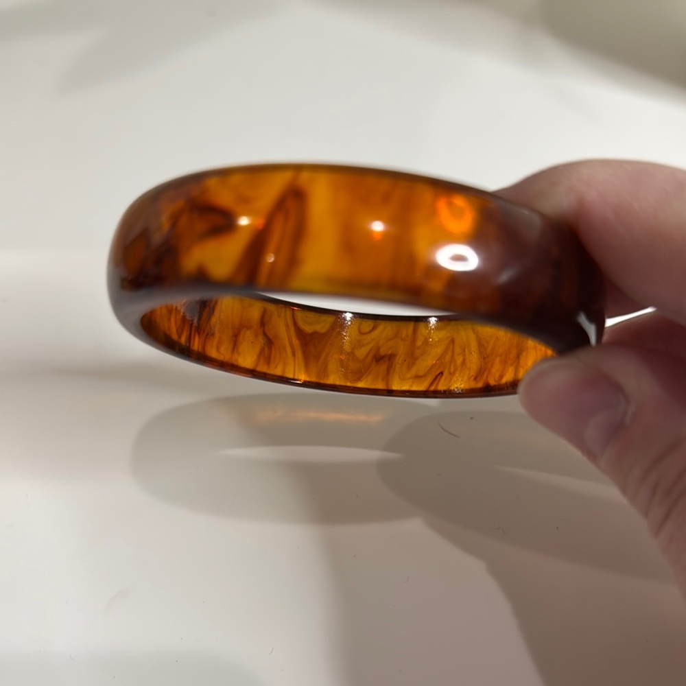 Vintage Tortoise Shell Bangle Bracelet - Picture 4 of 4